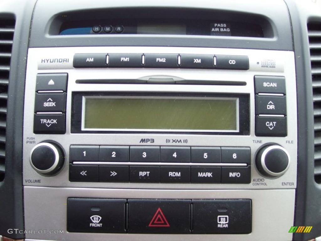 2007 Hyundai Santa Fe GLS Controls Photo #39054252