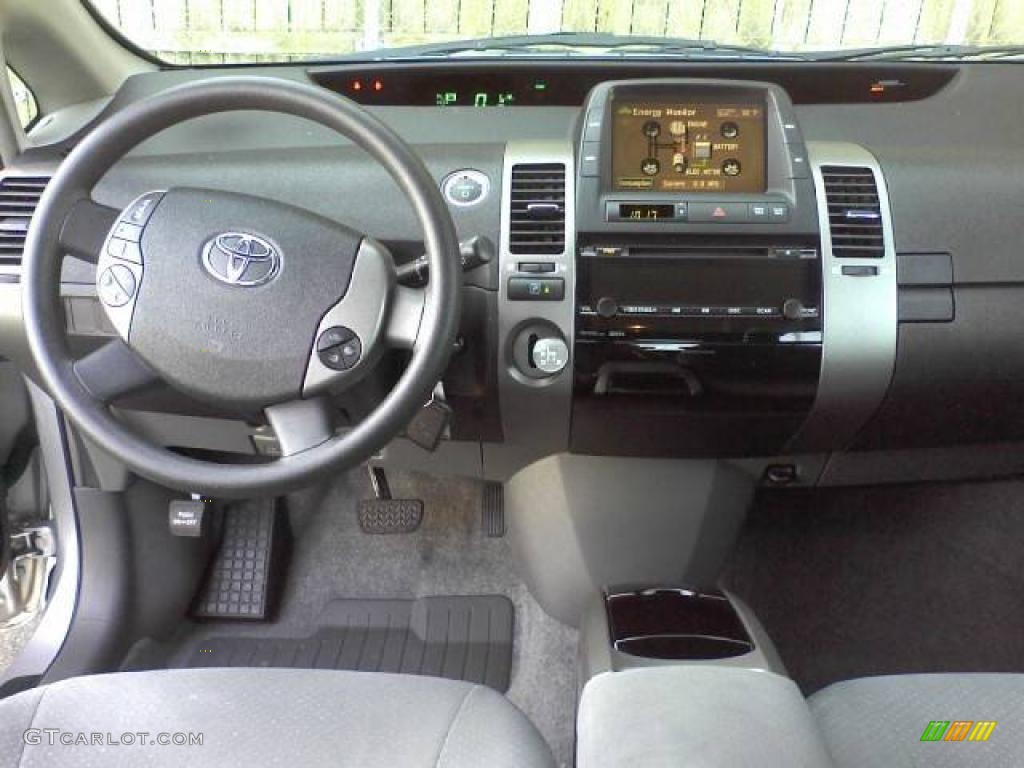 2008 Toyota Prius Hybrid Gray Dashboard Photo #39054304