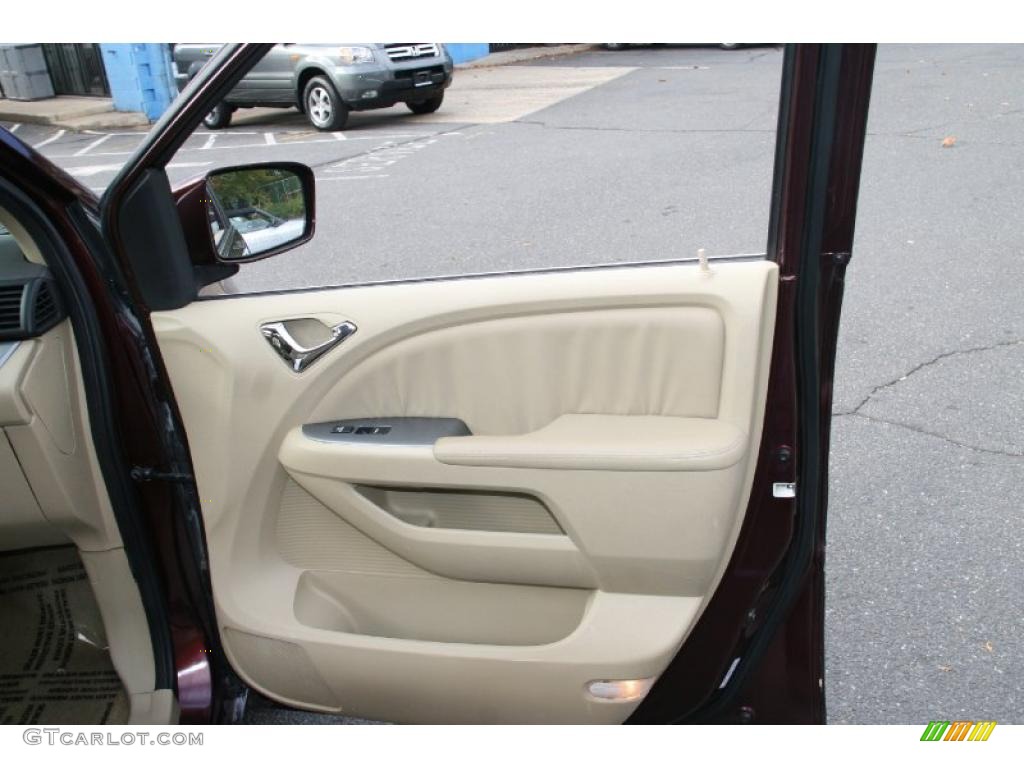 2008 Honda Odyssey EX-L Door Panel Photos