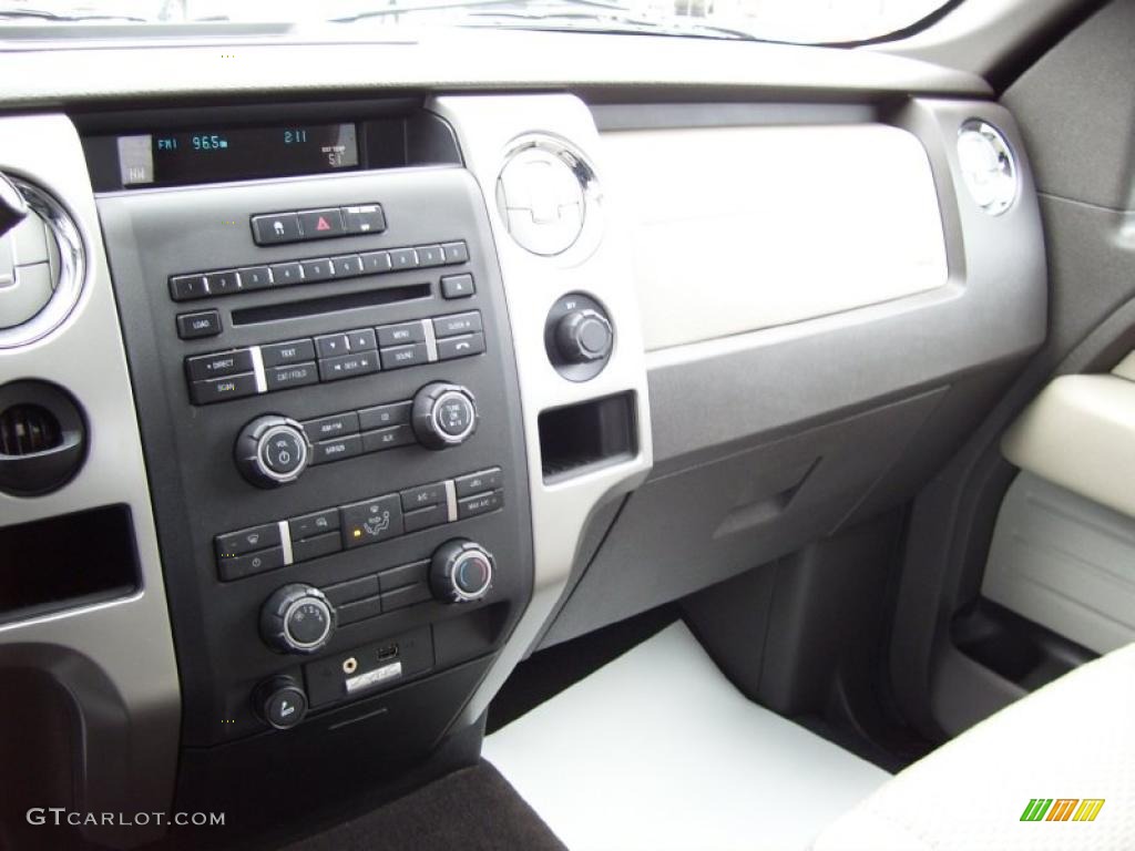 2009 Ford F150 XLT SuperCab Controls Photo #39054684