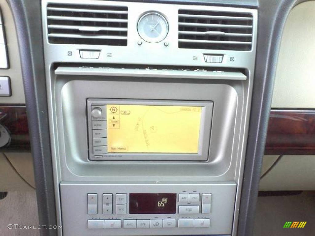 2006 Lincoln Navigator Luxury 4x4 Controls Photo #39054948