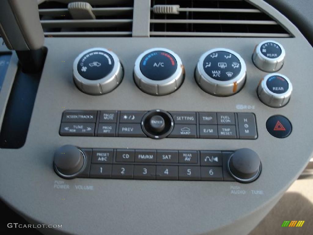 2005 Nissan Quest 3.5 S Controls Photo #39056148