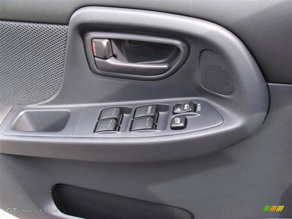 2004 Subaru Impreza WRX Sport Wagon Controls Photo #39056724