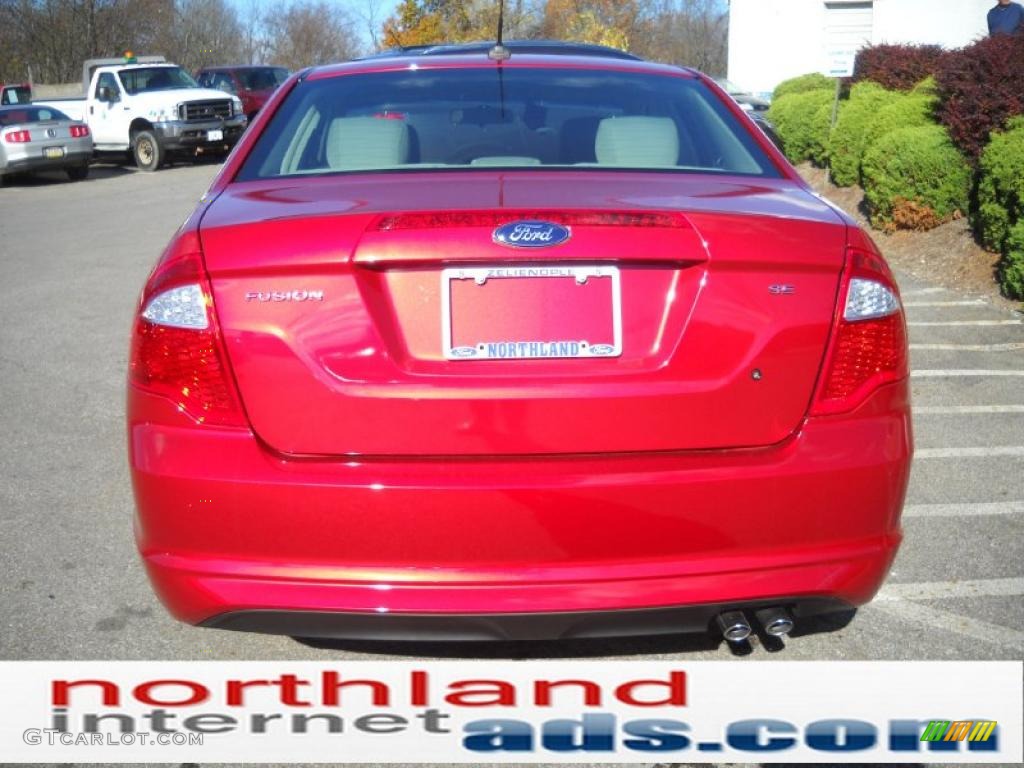 2011 Fusion SE - Red Candy Metallic / Camel photo #7