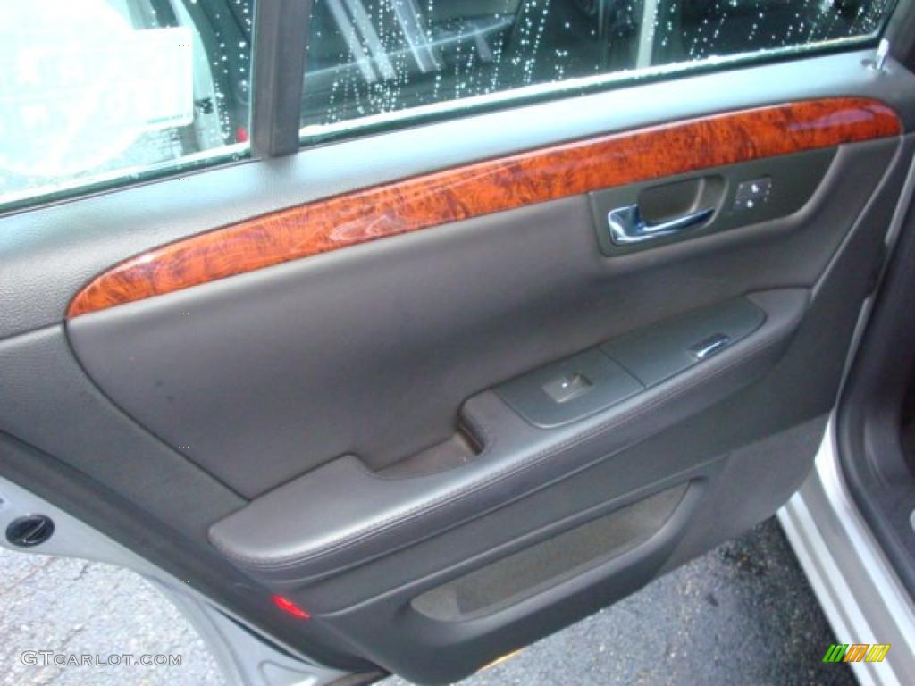 2007 Cadillac DTS Sedan Ebony Door Panel Photo #39057736