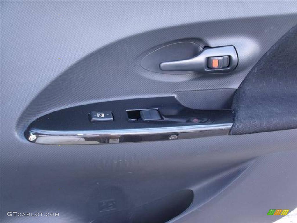 2009 Scion xD Standard xD Model Controls Photo #39058308