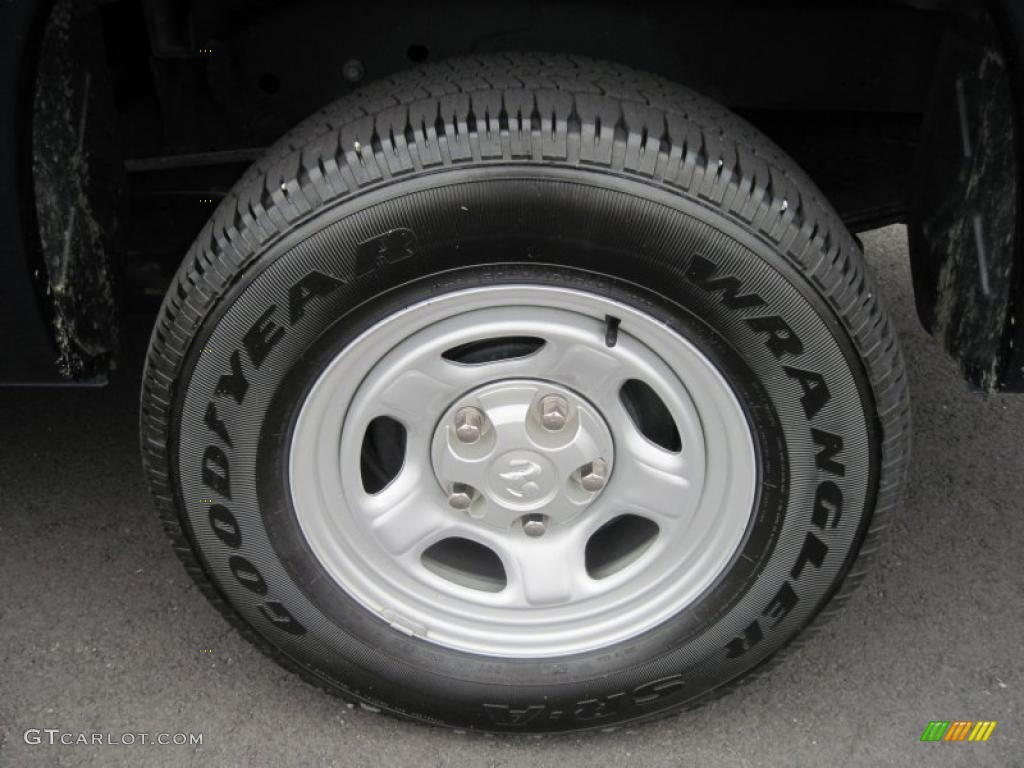 2006 Dodge Dakota ST Club Cab Wheel Photo #39060767