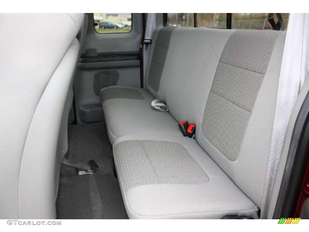 Medium Flint Interior 2005 Ford F350 Super Duty XLT SuperCab Dually Photo #39061391