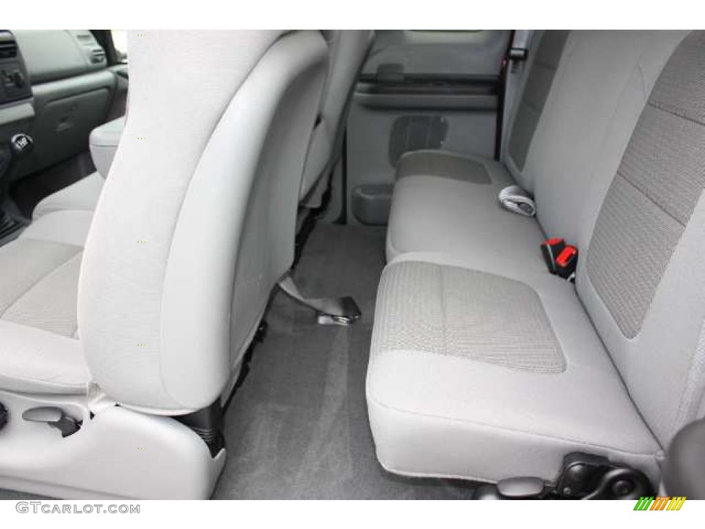 Medium Flint Interior 2005 Ford F350 Super Duty XLT SuperCab Dually Photo #39061407