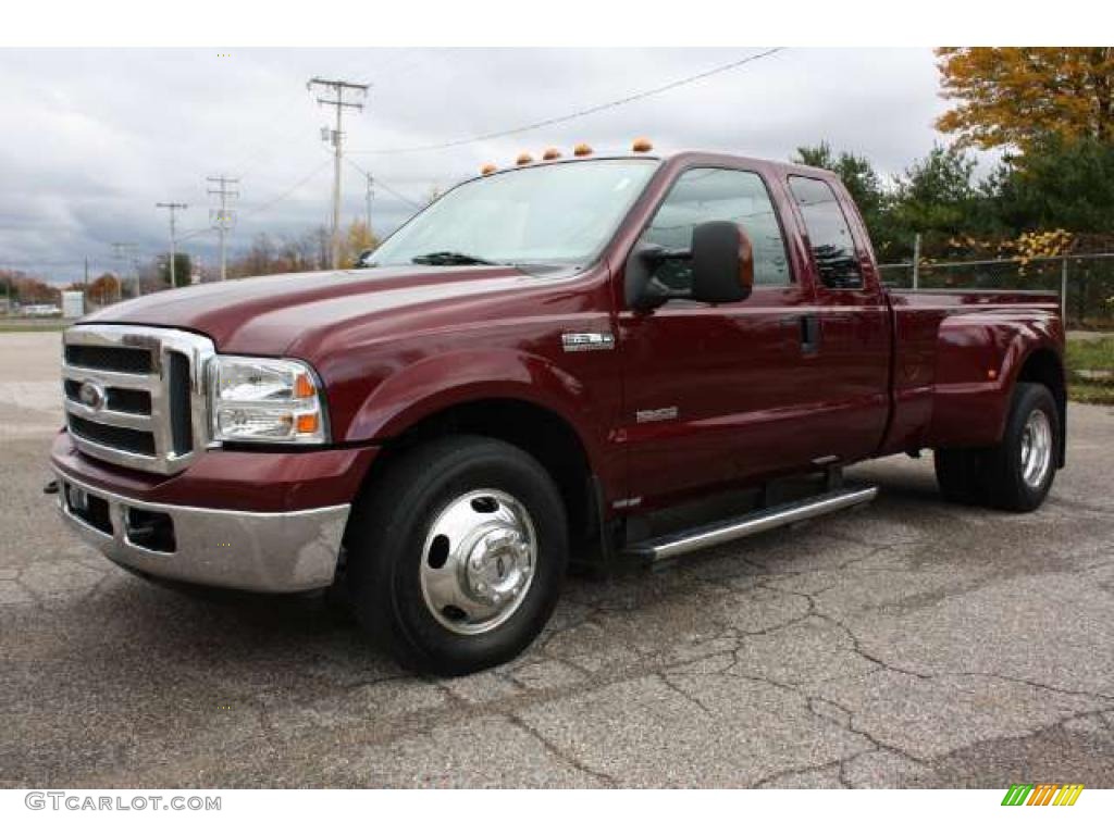 Dark Toreador Red Metallic 2005 Ford F350 Super Duty XLT SuperCab Dually Exterior Photo #39061535