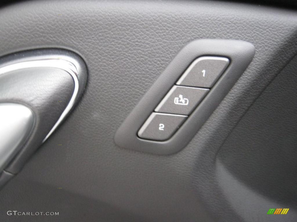 2011 Cadillac CTS Coupe Controls Photo #39062439