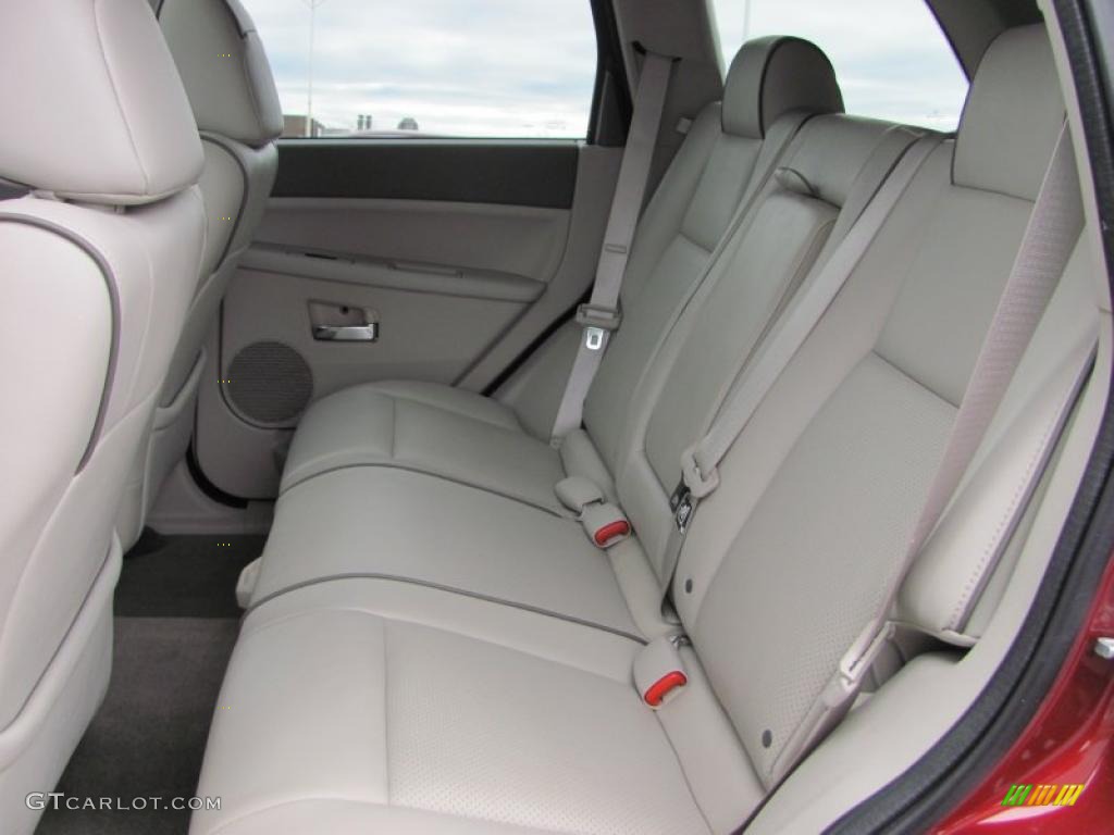 Dark Khaki/Light Graystone Interior 2008 Jeep Grand Cherokee Overland 4x4 Photo #39063043