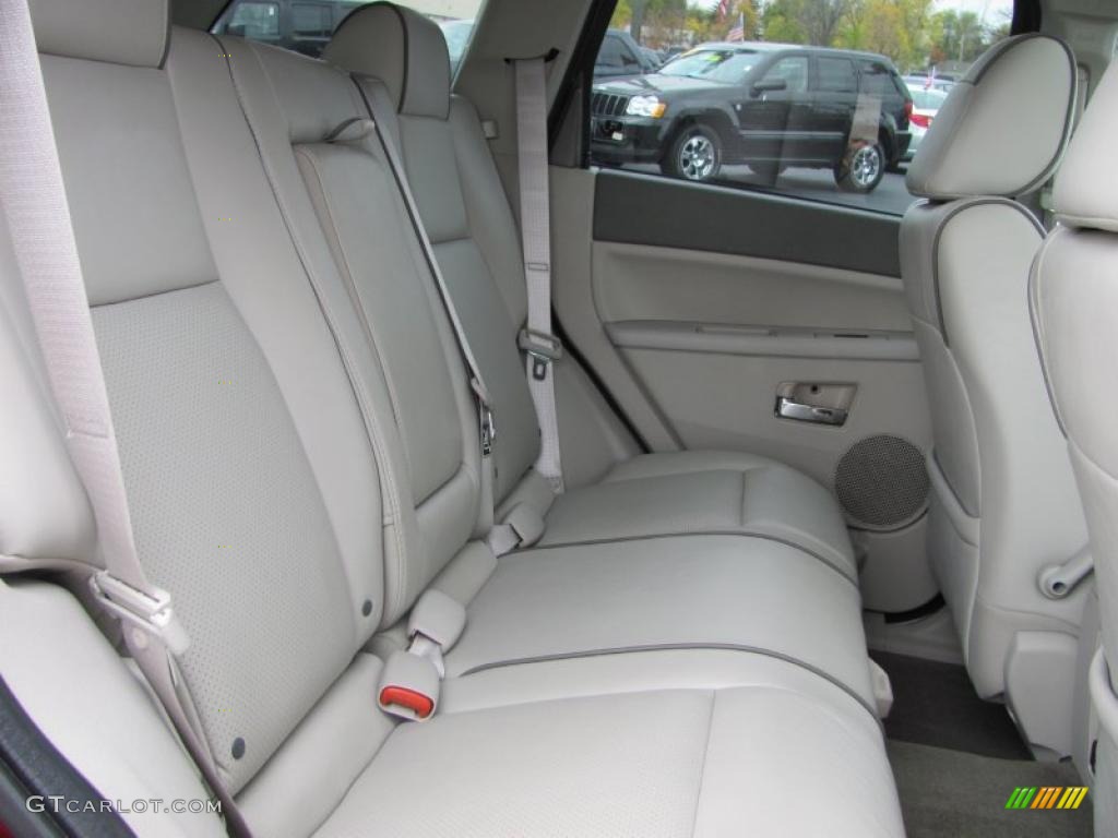 Dark Khaki/Light Graystone Interior 2008 Jeep Grand Cherokee Overland 4x4 Photo #39063123