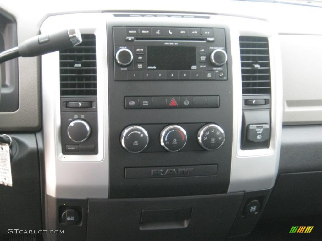 2010 Dodge Ram 3500 SLT Crew Cab 4x4 Dually Controls Photo #39063567