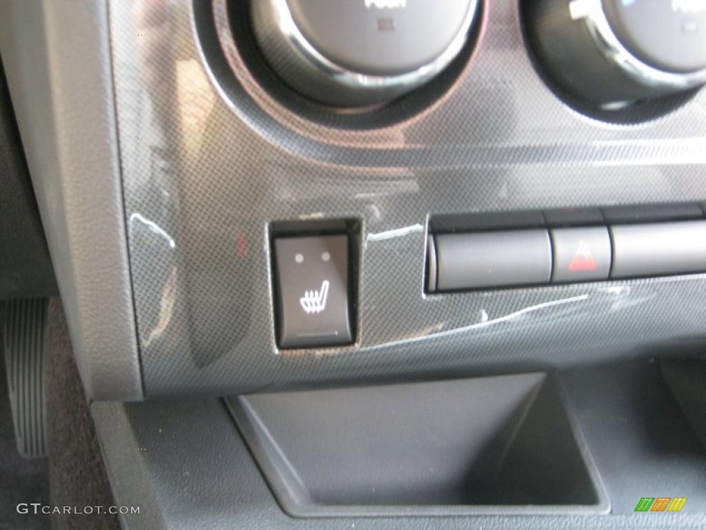 2010 Dodge Challenger R/T Classic Furious Fuchsia Edition Controls Photo #39064079