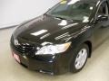Black - Camry LE Photo No. 5