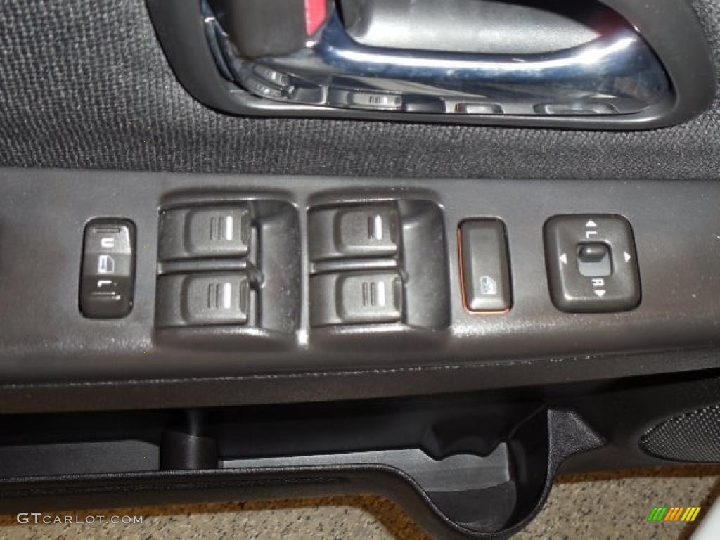 2009 Chevrolet Colorado LT Crew Cab Controls Photo #39066507