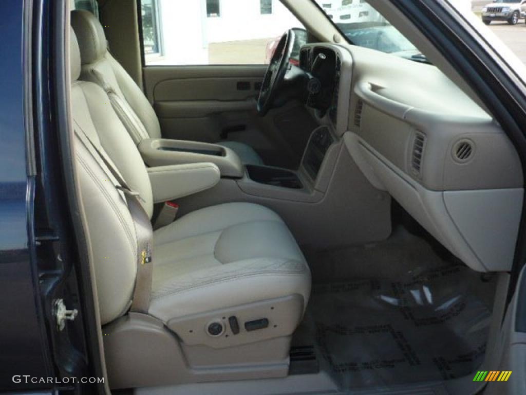 Neutral/Shale Interior 2004 GMC Yukon XL 1500 SLT 4x4 Photo #39068431