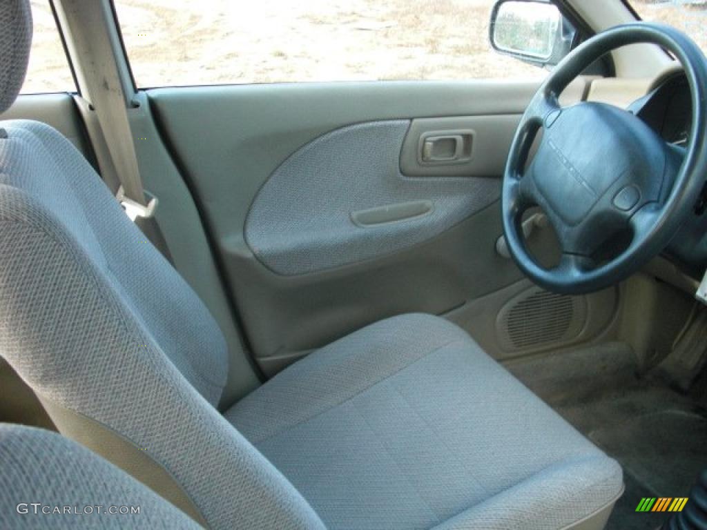 1994 Impreza L Sedan - Glacier White / Beige photo #6