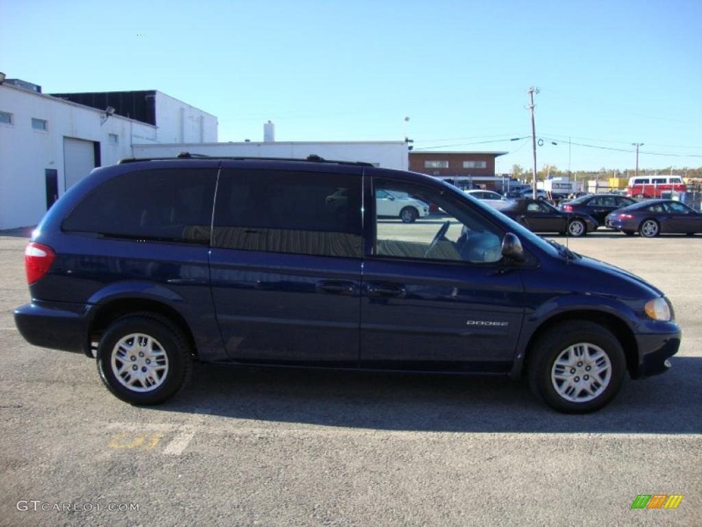 2001 Grand Caravan Sport - Patriot Blue Pearlcoat / Sandstone photo #5