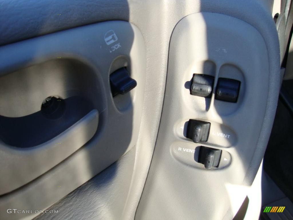 2001 Grand Caravan Sport - Patriot Blue Pearlcoat / Sandstone photo #13