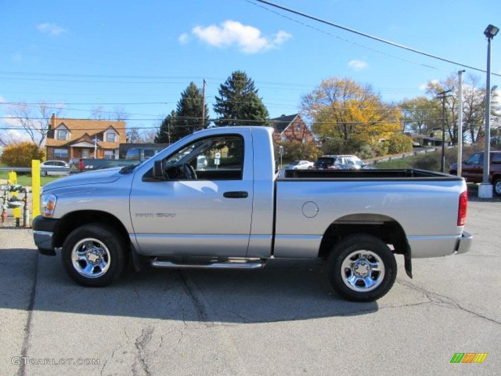 2006 Ram 1500 ST Regular Cab 4x4 - Bright Silver Metallic / Medium Slate Gray photo #3