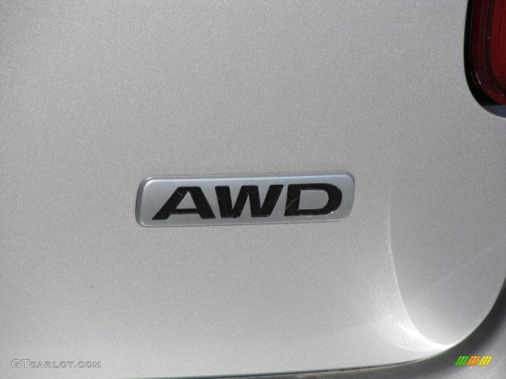 2008 Suzuki SX4 Crossover Touring AWD Marks and Logos Photos
