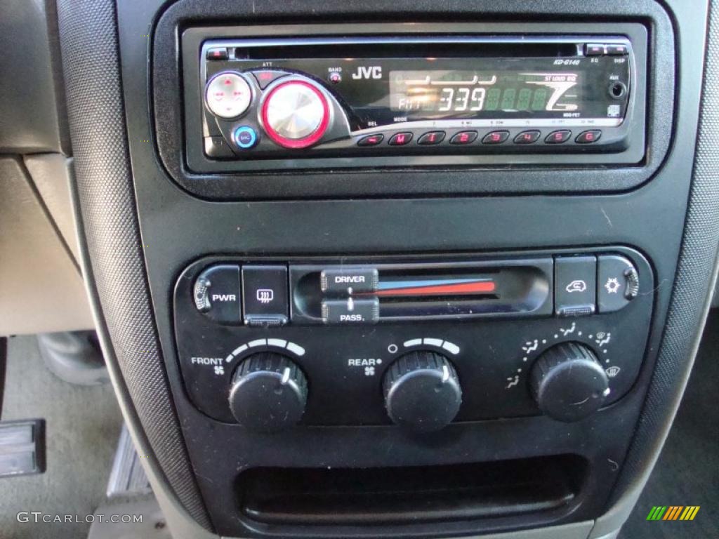 2001 Grand Caravan Sport - Patriot Blue Pearlcoat / Sandstone photo #36