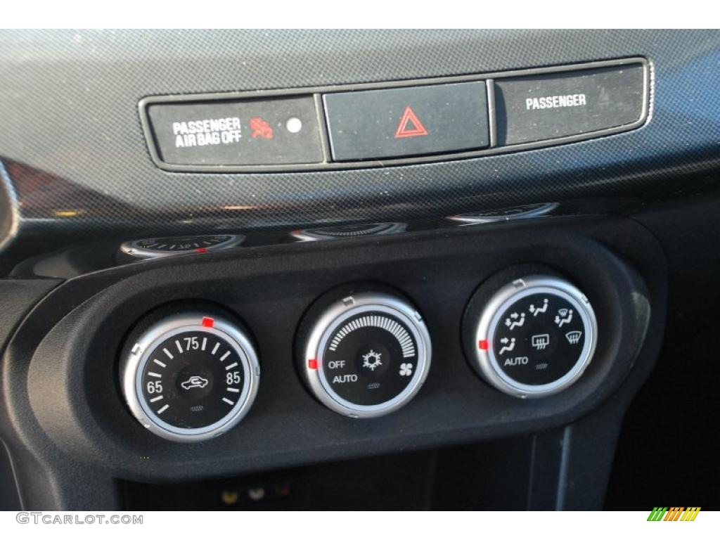 2008 Mitsubishi Lancer GTS Controls Photo #39071683
