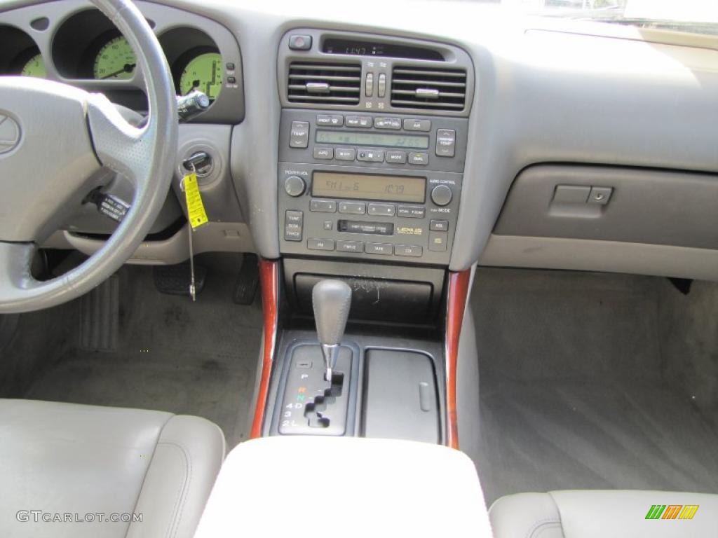 2000 Lexus GS 300 Controls Photo #39072147