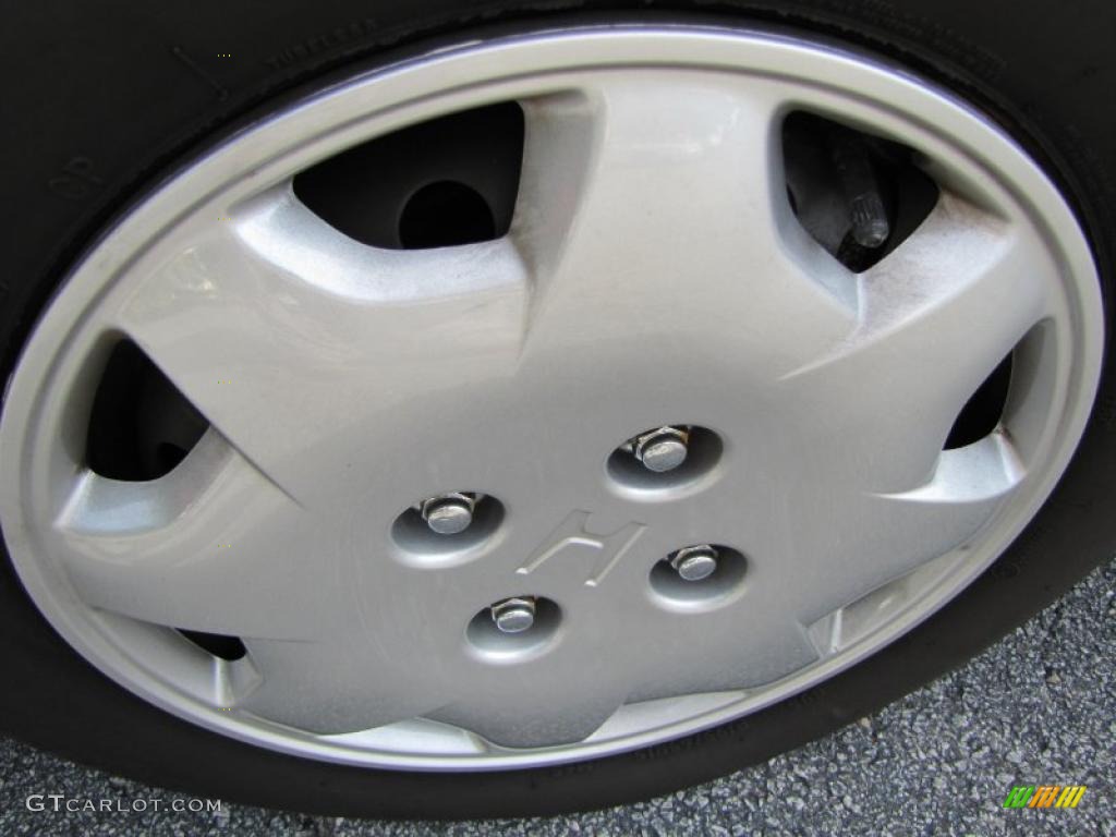 2000 Honda Accord LX Sedan Wheel Photo #39073347