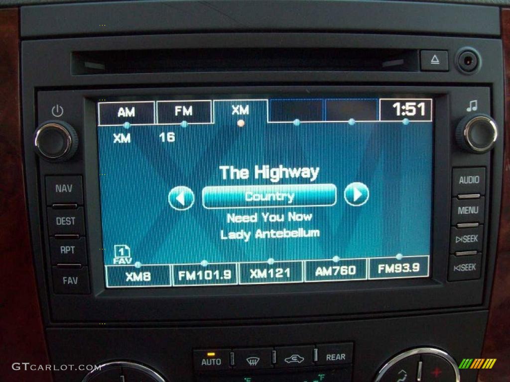 2011 Chevrolet Suburban LTZ 4x4 Controls Photo #39073499