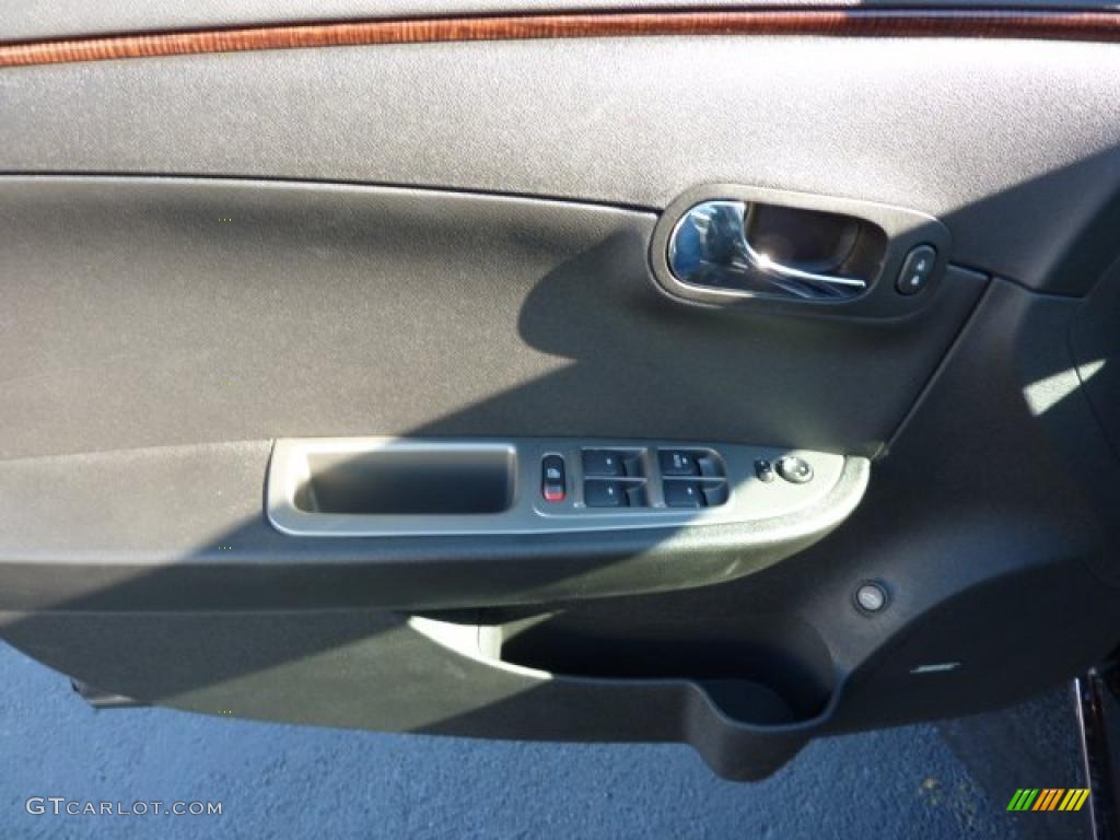 2011 Chevrolet Malibu LTZ Ebony Door Panel Photo #39073887