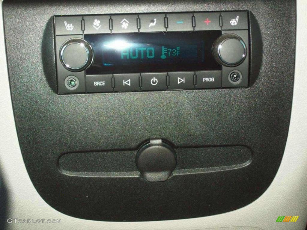 2011 Chevrolet Suburban LTZ 4x4 Controls Photo #39073891