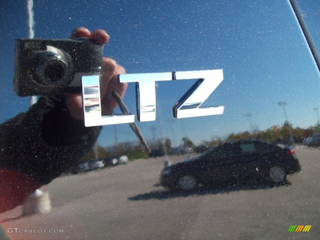2011 Chevrolet Suburban LTZ 4x4 Marks and Logos Photo #39073943