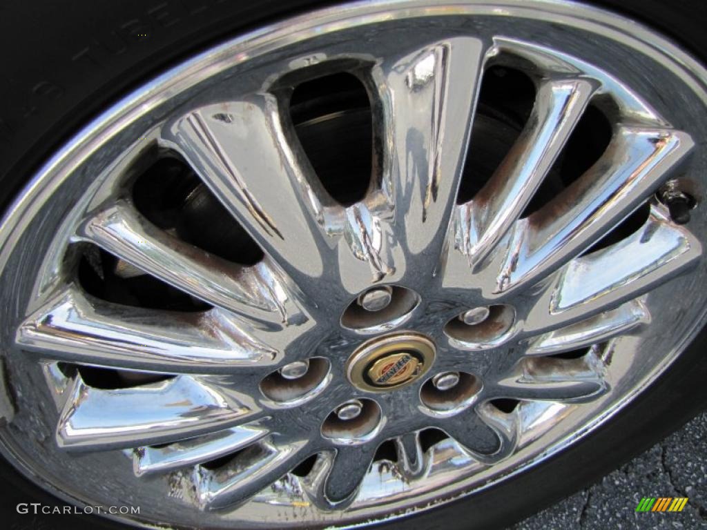 2002 Chrysler Town & Country Limited Wheel Photo #39073995