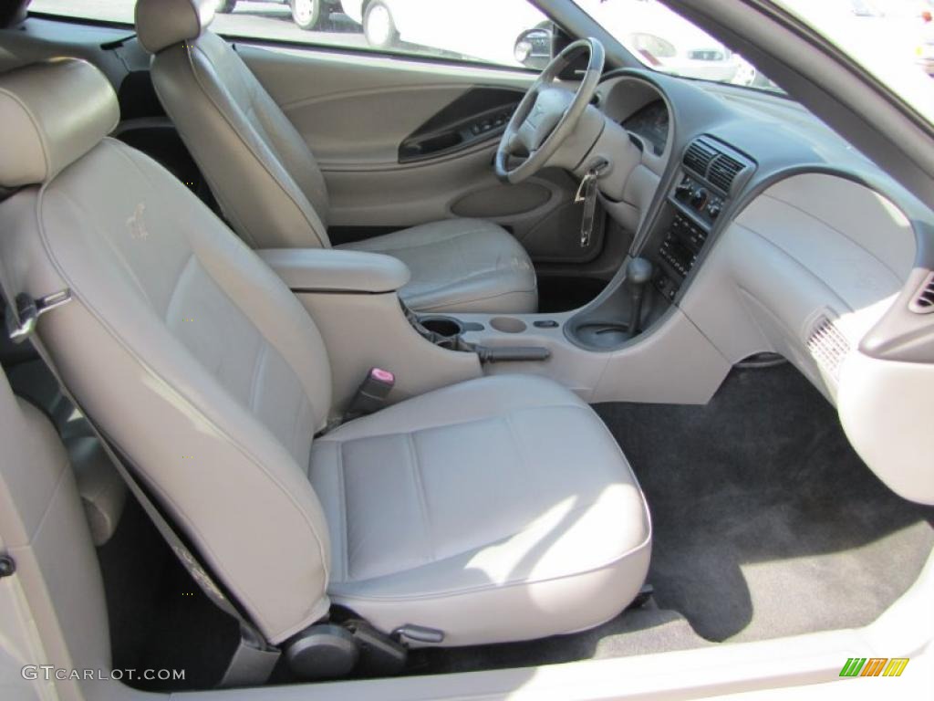 Medium Graphite Interior 2002 Ford Mustang V6 Convertible Photo #39074467