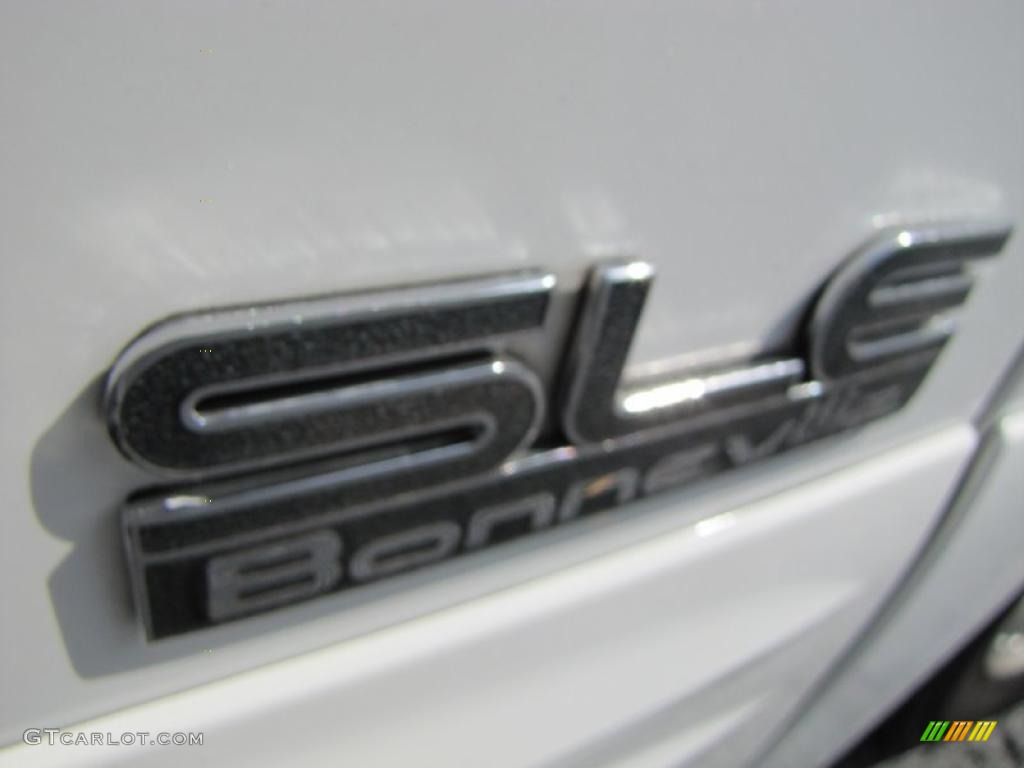 2000 Bonneville SLE - Arctic White / Dark Pewter photo #9
