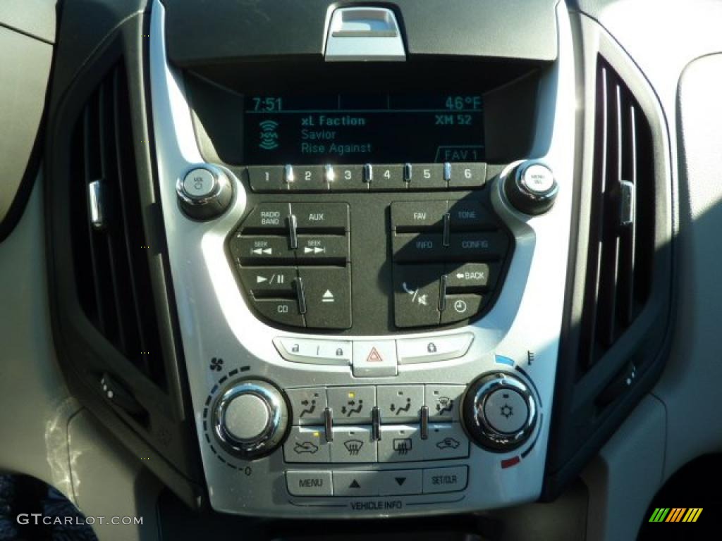 2011 Chevrolet Equinox LS AWD Controls Photo #39076447