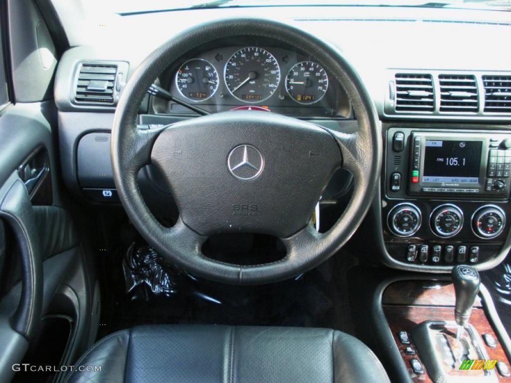 2005 Mercedes-Benz ML 500 4Matic Charcoal Dashboard Photo #39078343