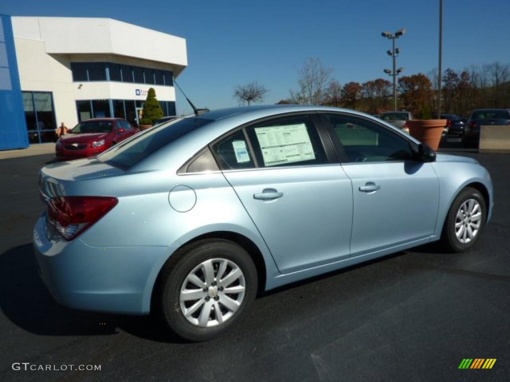 2011 Chevrolet Cruze LS exterior Photo #39078676