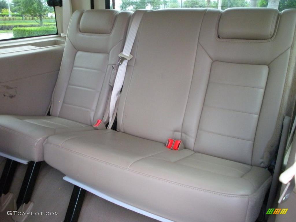 Medium Parchment Interior 2006 Ford Expedition Limited 4x4 Photo #39078755