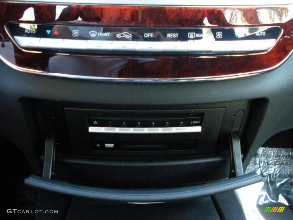 2008 Mercedes-Benz S 550 Sedan Controls Photo #39079299