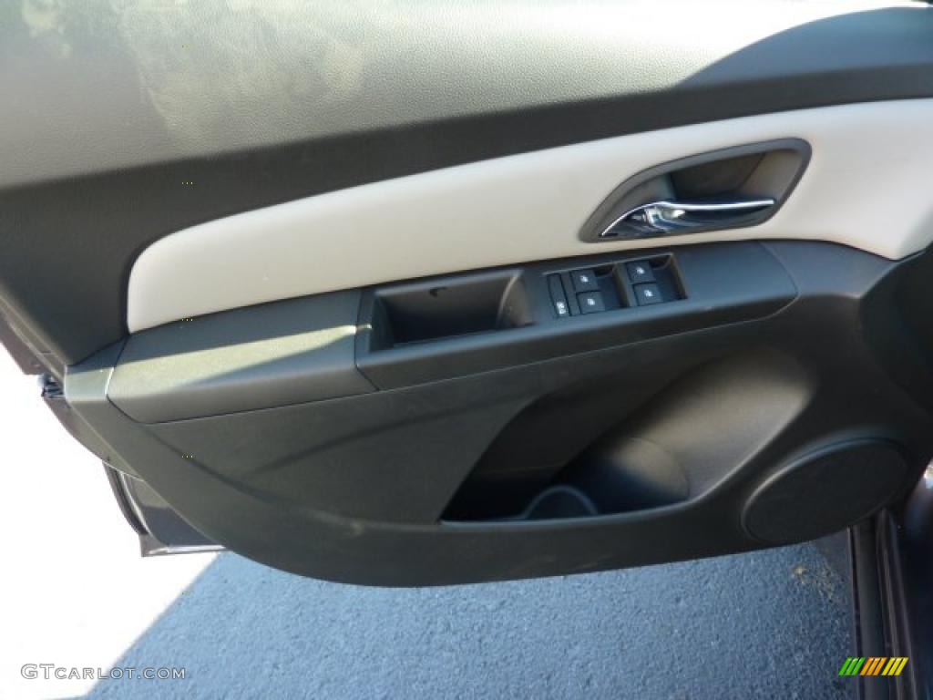 2011 Chevrolet Cruze LS Jet Black/Medium Titanium Door Panel Photo #39079647