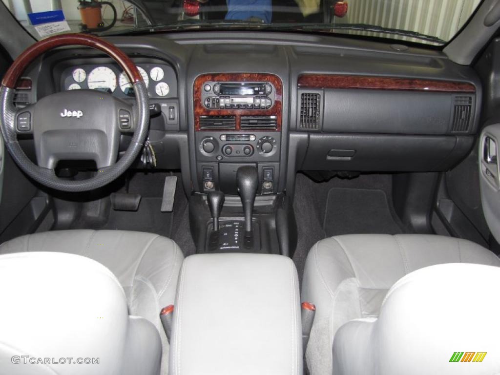 2002 Jeep Grand Cherokee Overland 4x4 Dark Slate Gray/Light Slate Gray Dashboard Photo #39080032