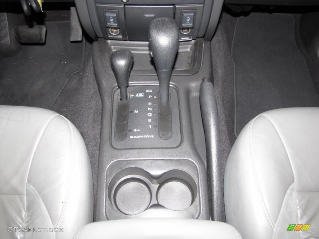 2002 Jeep Grand Cherokee Overland 4x4 5 Speed Automatic Transmission Photo #39080080