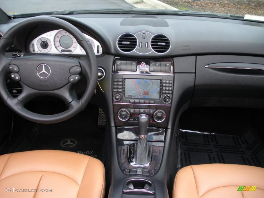 2008 Mercedes-Benz CLK 550 Cabriolet Cappuccino/Black Dashboard Photo #39080187