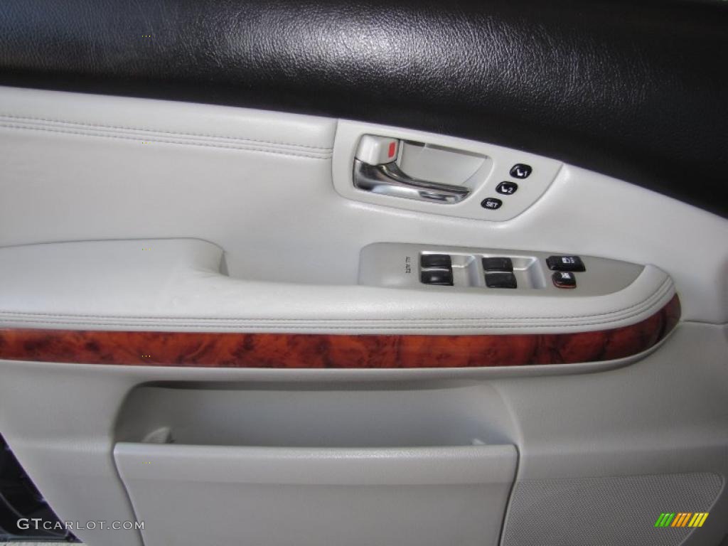 2005 Lexus RX 330 Light Gray Door Panel Photo #39080347