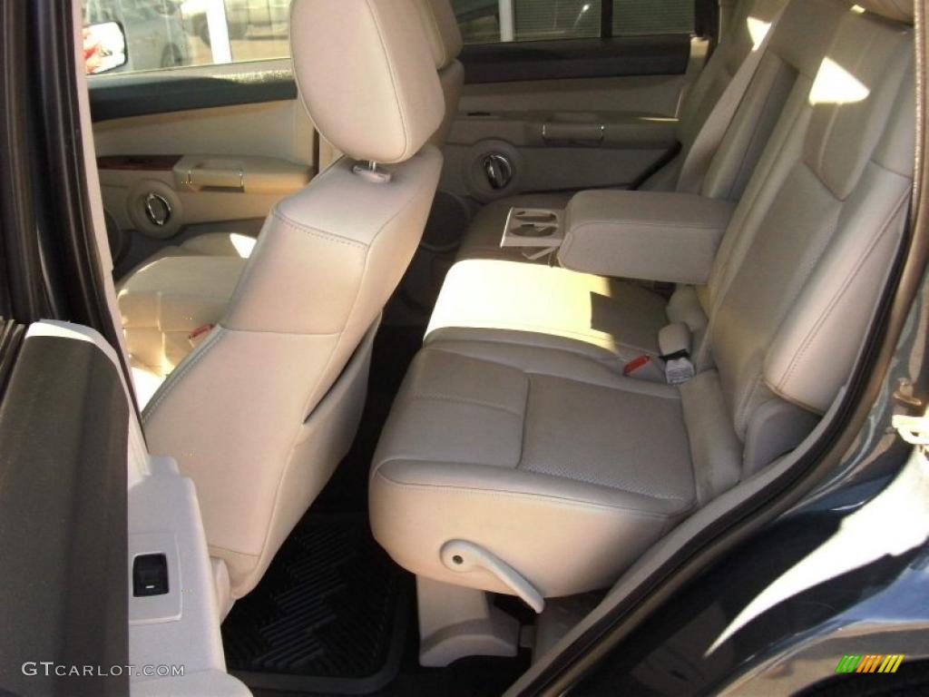 Dark Slate Gray/Light Graystone Interior 2006 Jeep Commander Limited Photo #39081565