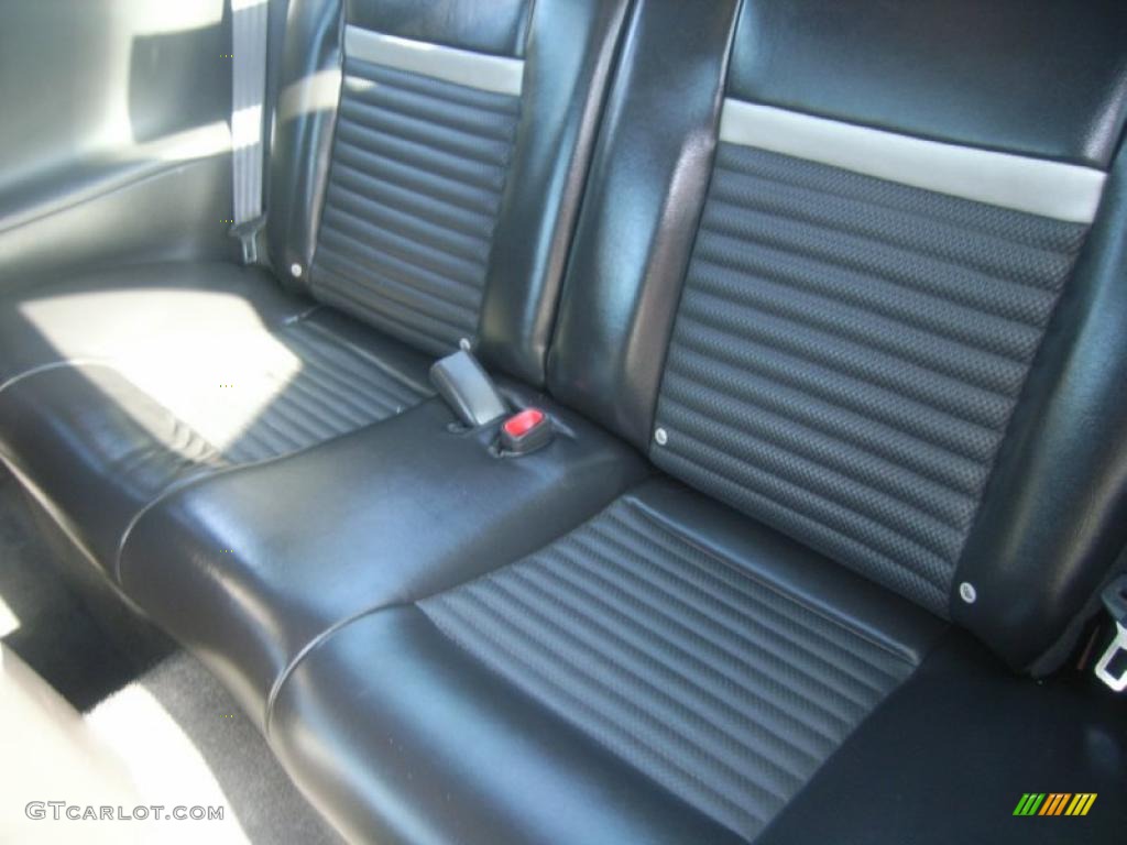 Dark Charcoal Interior 2004 Ford Mustang Mach 1 Coupe Photo #39082493